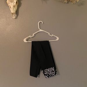 Nike pro crossed high waist cropped legging